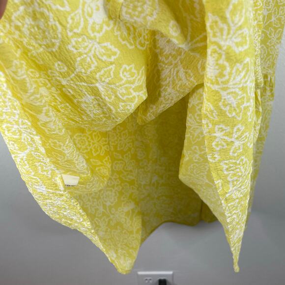By the River Kaylee Flutter Sleeve Floral Midi Dress Yellow Size Large textured - Picture 5 of 15